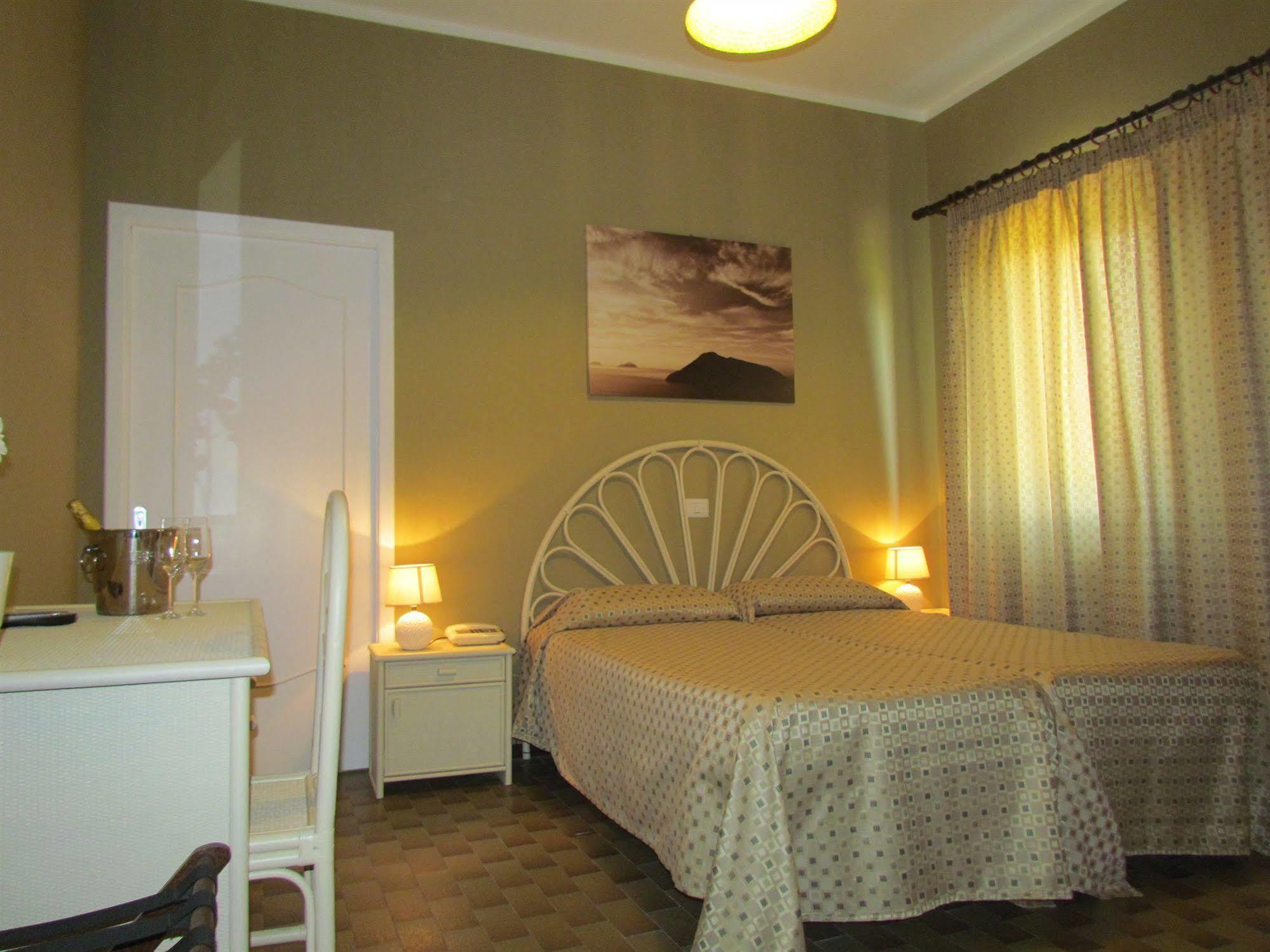 Pietra Pomice Hotel Lipari  Exterior photo